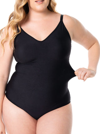 Body Modelador Básico com Bojo MariaE na cor Preto – detalhe do acabamento. Compressão Suave. Ref. BS002ST