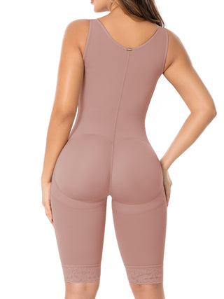 Cinta Modeladora Bermuda Sem Busto MariaE na cor Cacau – vista de costas. Afina a Cintura. Ref. CN277SR