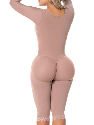 Cinta Modeladora Corpo Inteiro com Mangas MariaE na cor Cacau – foto do produto. Modela os Braços. Ref. CN133SR