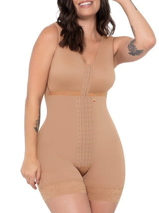 Cinta Modeladora Curta com Sutiã MariaE na cor Caramelo – foto do produto. Afina a Cintura. Ref. CN102ST