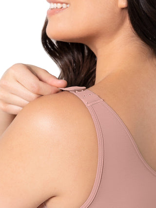 Cinta Modeladora Meia Coxa Sem Busto MariaE na cor Cacau – detalhe do acabamento. Empina o Bumbum. Ref. CN111ST