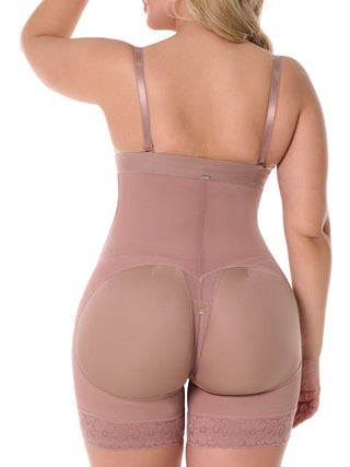 Cinta Modeladora Strapless Sem Busto MariaE na cor Cacau – foto do produto. Empina o Bumbum. Ref. CN143ST