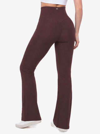 Legging Modeladora Boot Cut MariaE na cor Chocolate – vista de costas. Controle de Barriga. Ref. LE001ST