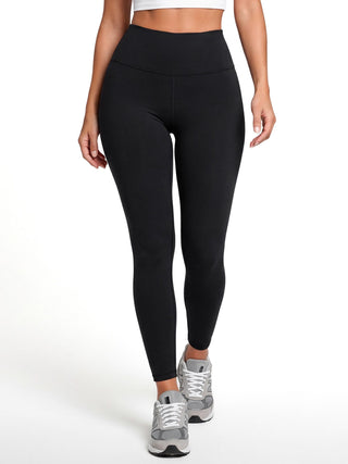 Legging Modeladora Esportiva MariaE na cor Preto – vista frontal. Controle de Barriga. Ref. LE004ST