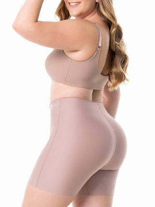 Short Modelador Básico Cintura Alta MariaE na cor Cacau – vista de perfil. Elástico Siliconado. Ref. BS001ST