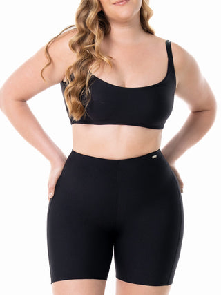 Short Modelador Básico Cintura Alta MariaE na cor Preto – vista frontal. Elástico Siliconado. Ref. BS001ST
