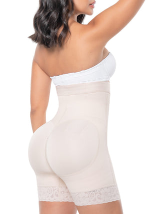 Short Modelador Cintura Alta MariaE na cor Bege – vista de perfil. Levanta Bumbum. Ref. SO549ST