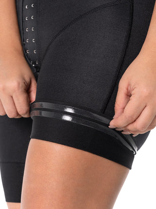Short Modelador Meia Coxa MariaE na cor Preto – foto do produto. Levanta Bumbum. Ref. SO002SR