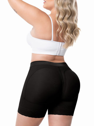 Short Modelador Meia Coxa MariaE na cor Preto – vista de costas. Levanta Bumbum. Ref. SO302SR