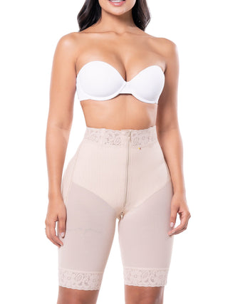 Short Modelador Meia Coxa MariaE na cor Bege – vista frontal. Reforço Abdominal. Ref. SO311SR
